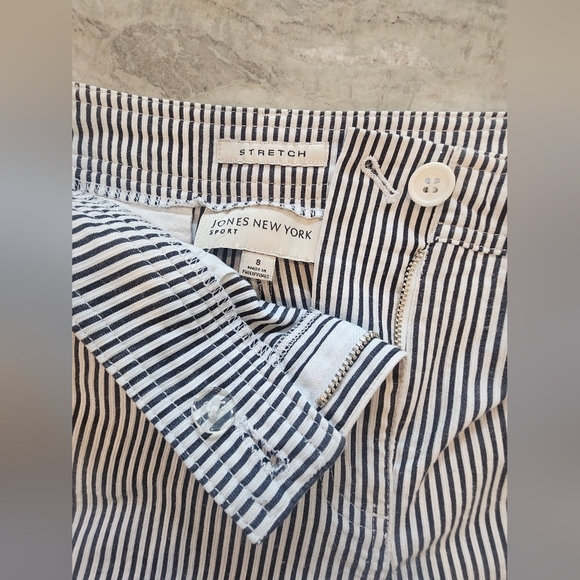 Jones New York Sport Stretch Black White Striped Shorts With Pockets 8 - Picture 6 of 13